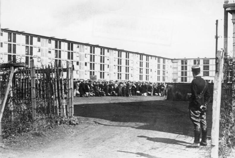 Vue du camp de Drancy ©Bundesarchiv Bild 183-B10919