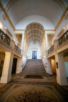 chantier-insertion-2020-tribunal-vervins-escalier chantier-insertion-2020-tribunal-vervins-escalier