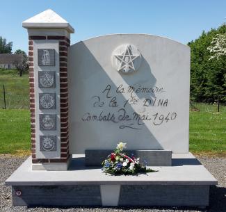 Le monument à la mémoire de la 1ère DINA situé dans le cimetière de Wassigny, à côté de la tombe du Lt-Colonel Trabila. ©CD02