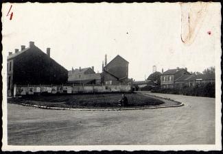 L’emplacement du monument en 1948 avant les travaux ©Arch. dép. Aisne SC/4M301 L’emplacement du monument en 1948 avant les travaux ©Arch. dép. Aisne SC/4M301