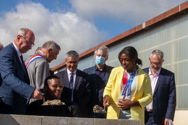 1ere pierre du dojo Fère enT