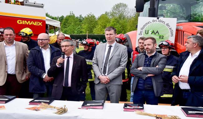 2023-signature-protocole-SDIS-departement-feux-cultures-.
