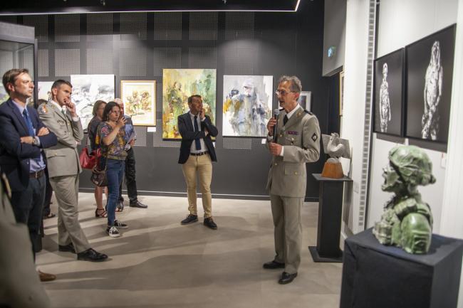 Vernissage de l'exposition Soldats d'hier et d'aujourd'hui à la Caverne du Dragon