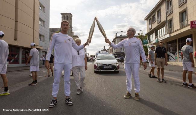 Relais de la Flamme Paralympique à Laon le 26 août 2024