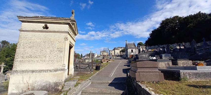 Cimetière Saint Just II < Laon < Aisne < Hauts-de-France