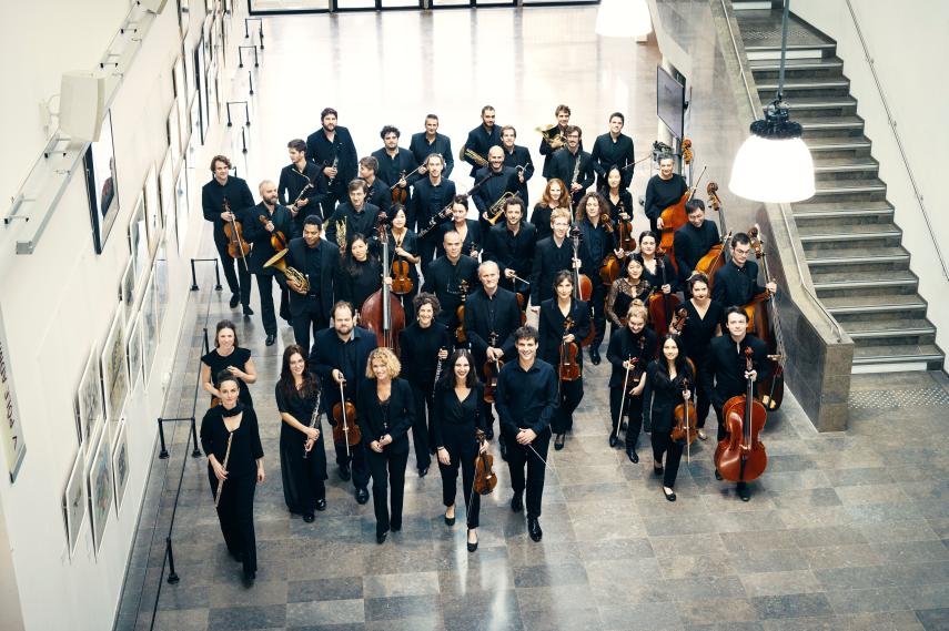 2. ORCHESTRE CONSUELO