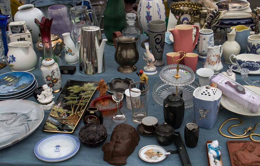 Brocante 2023 < Laon < Aisne < Hauts-de-France