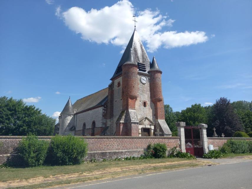 Eglise fortifiée < Noircourt < Aisne < Picardie