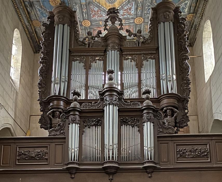 Orgue et plafond