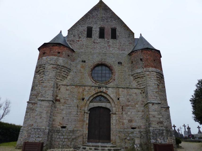 église fortifiée < Marly-Gomont < Aisne < Picardie