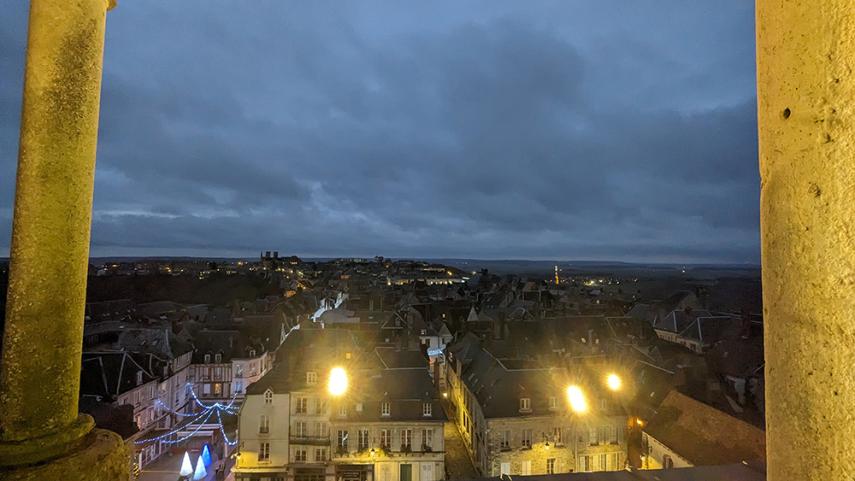 Montée tour nocturne Noël 2023 III < Laon < Aisne < Picardie