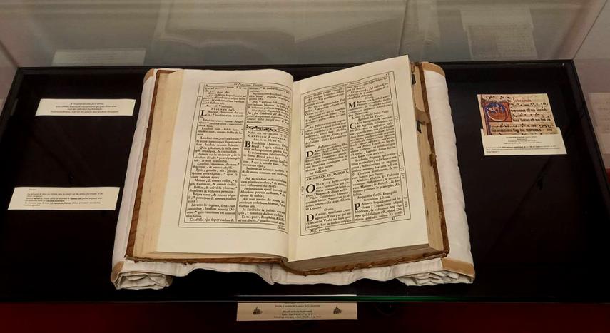 Exposition Suzanne-Martinet livres rares 2022 < Laon < Aisne < Picardie